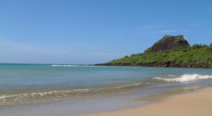Отель Howard Beach Resort