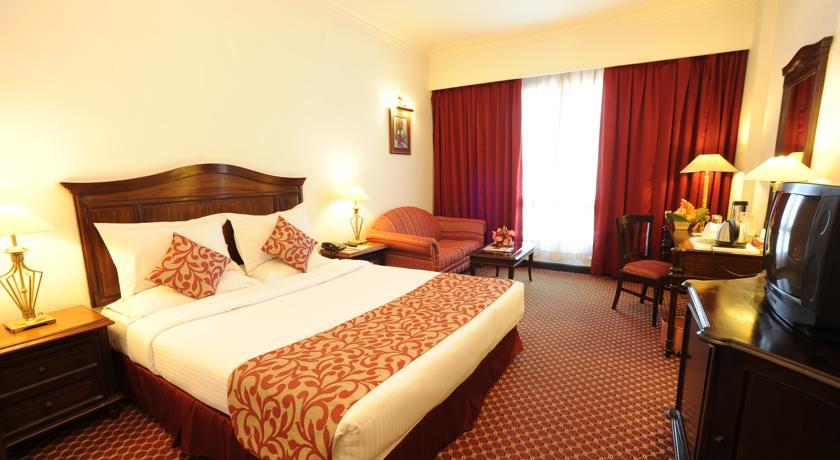 Grand Hotel