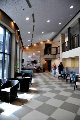 Хостел Poriya Guest House & Youth Hostel