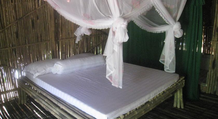 Отель Green Bamboo Lodge Resort