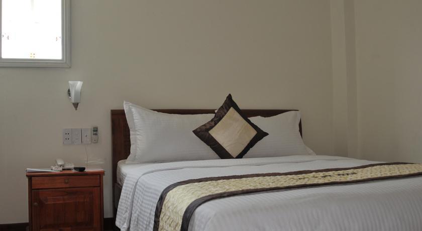 Отель Lee Park Hotel