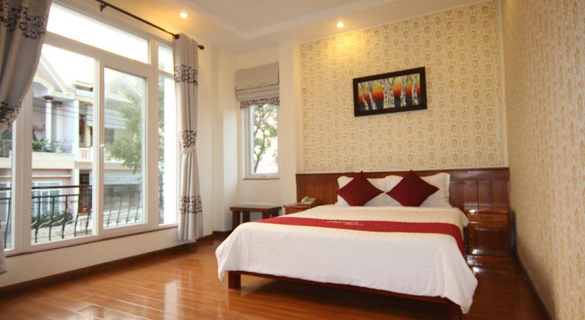 Отель Omega Da Nang Beach Hotel