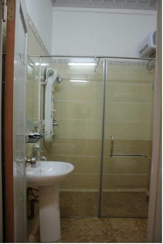 Отель Hon Dau Resort