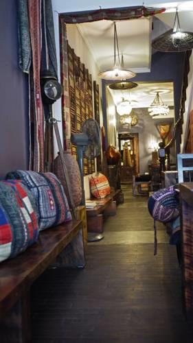 6 On Sixteen Boutique Hotel