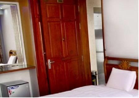 Ngoc Lan Hotel 1