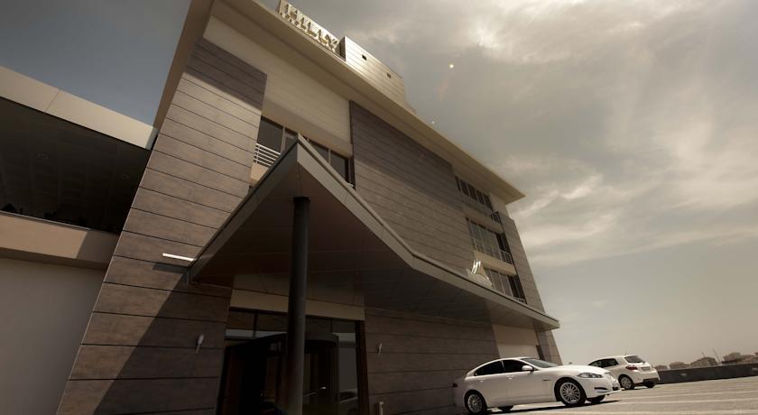 Отель Hilly Hotel