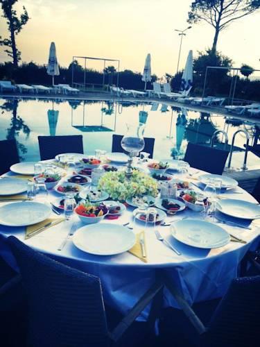 Отель Aloria Garden Hotel