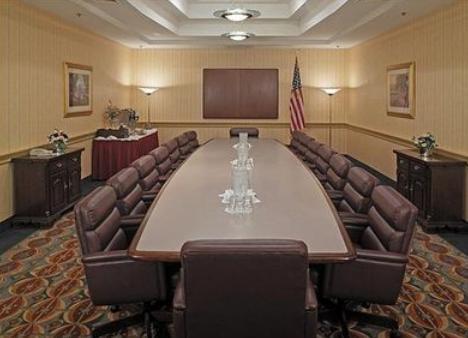 Отель Holiday Inn Flint