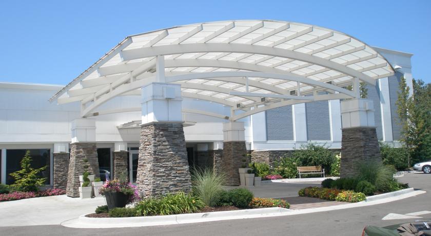 Отель Holiday Inn GRAND HAVEN-SPRING LAKE