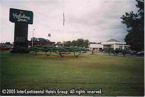 Отель Holiday Inn RUSSELLVILLE