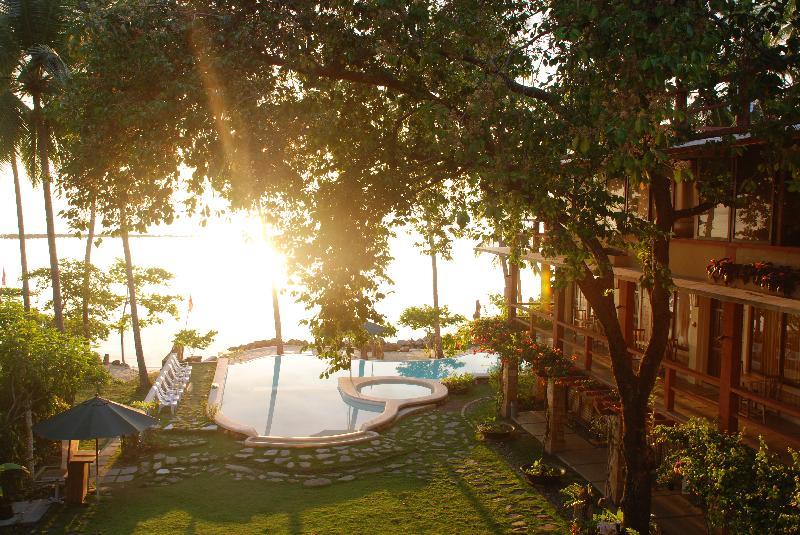 Отель Punta Bulata White Beach Resort & Spa