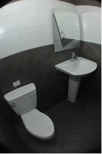 Отель MO2 Westown Hotel Iloilo