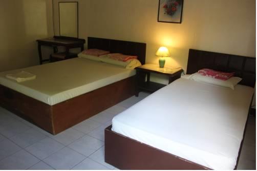 Отель Elegant Beach Resort