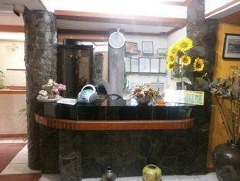 Amora's Room for Rent