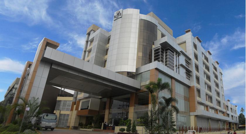 Отель Big 8 Corporate Hotel