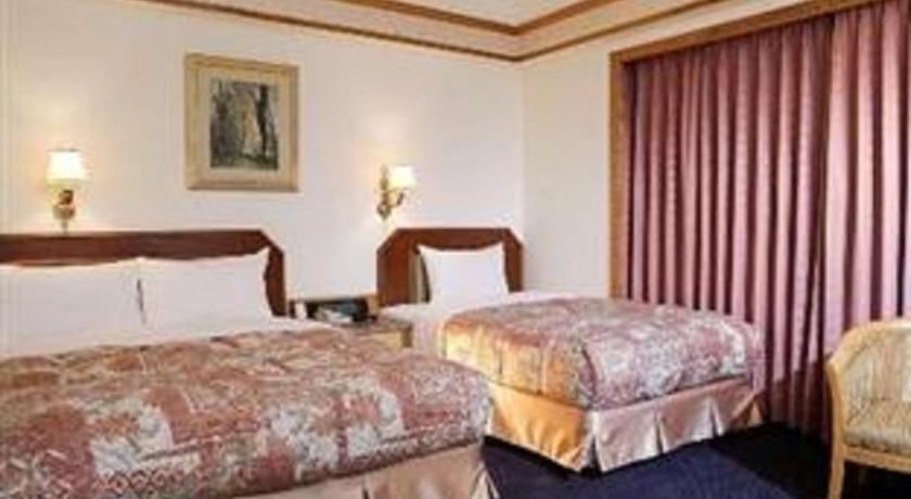 Noble Hotel