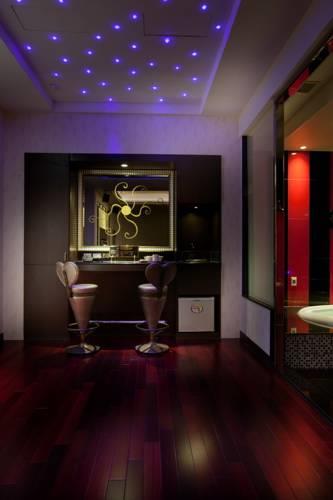 Royal Group Motel Ming Chen Branch