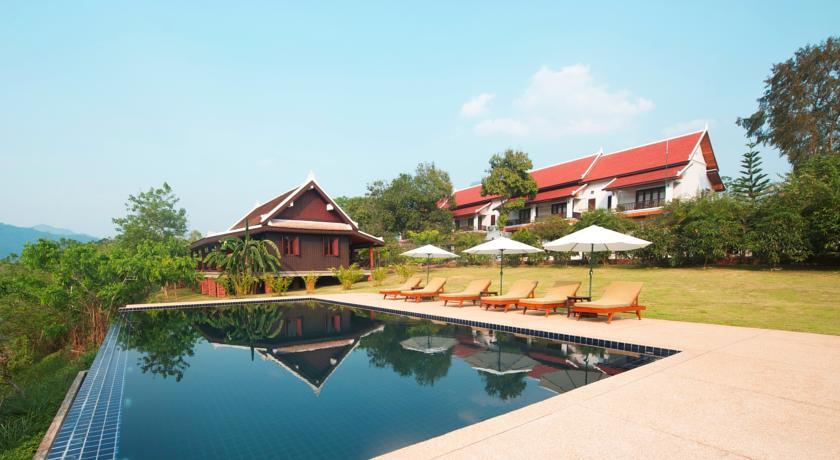 Отель Nam Ou Riverside Hotel & Resort