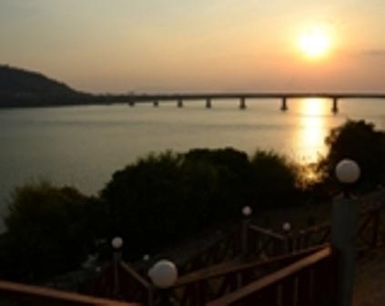 Отель Arawan Riverside Hotel