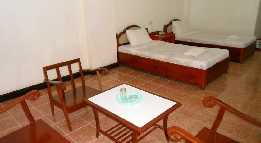 Отель Hoongthip Hotel