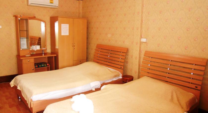 Отель Phonepaseud Hotel