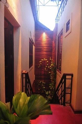 Отель Inthira Thakhek Hotel