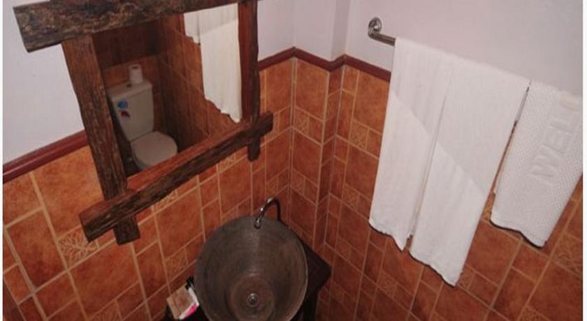 Inthira Villa Vang Vieng Hotel