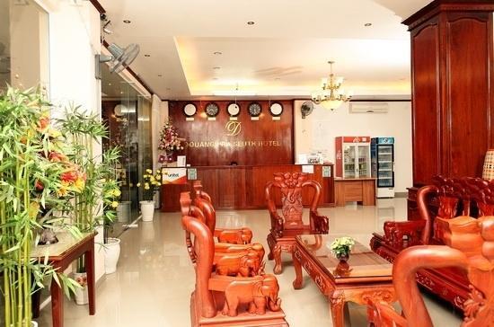 Отель Douangpraseuth Hotel