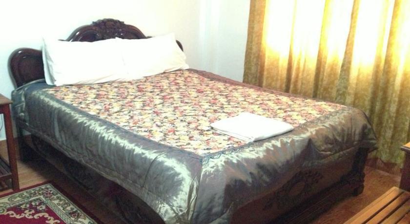 Lily Hotel