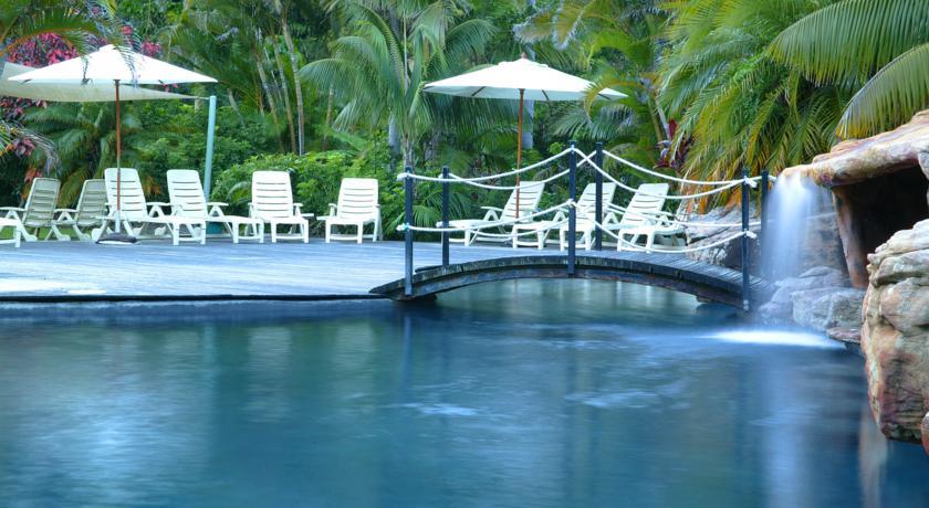 Апартаменты Breakfree Aanuka Beach Resort