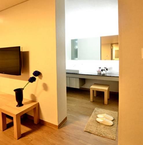 Отель Y Resort Jeju