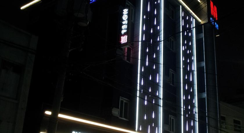 M Motel