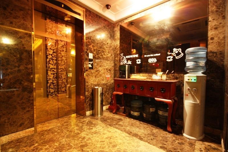 Pav Hotel