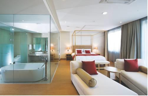 Отель Lake Hills Resort Suncheon