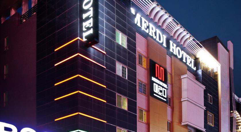 Отель Merdi Hotel Suwon