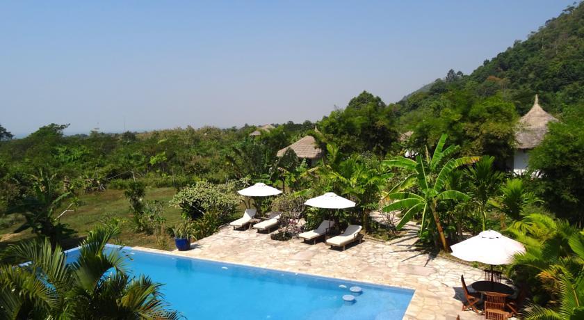 Отель Masada Resort Kep