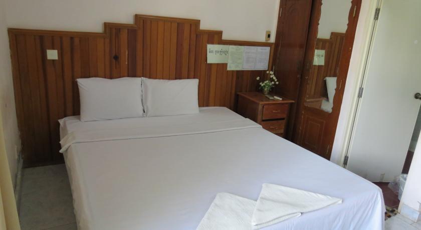 Отель Koh Pich Hotel