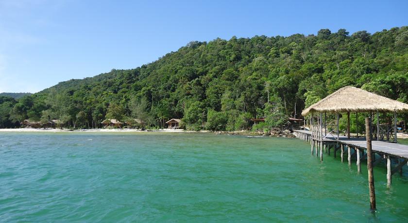 Отель Saracen Bay Resort