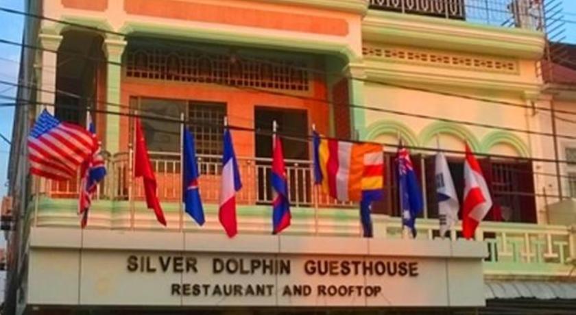 Хостел Silver Dolphin Guesthouse & Restaurant
