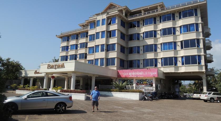 Fortuna Hotel & Casino