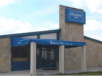 Отель Rodeway Inn Metro Airport 