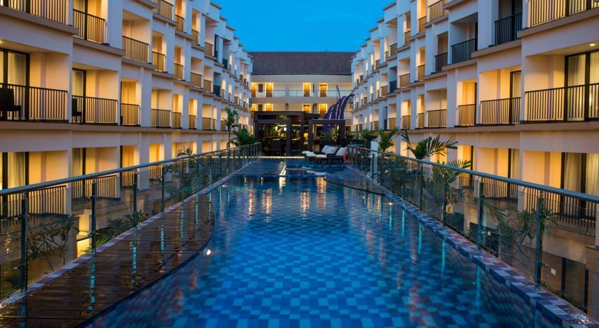 Отель Park Regis Kuta