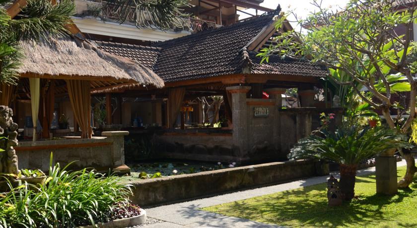 Отель Fourteen Roses Legian