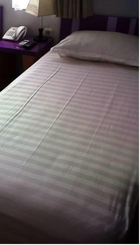 Отель Violet Syariah Hotel
