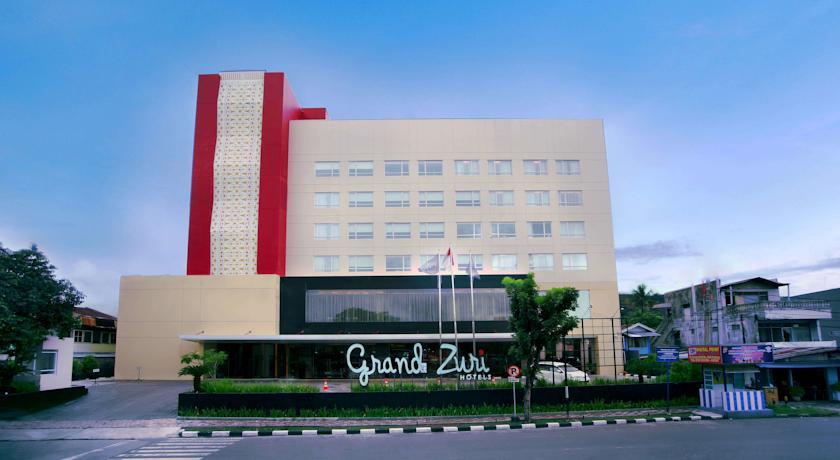 Отель Grand Zuri Hotel Padang