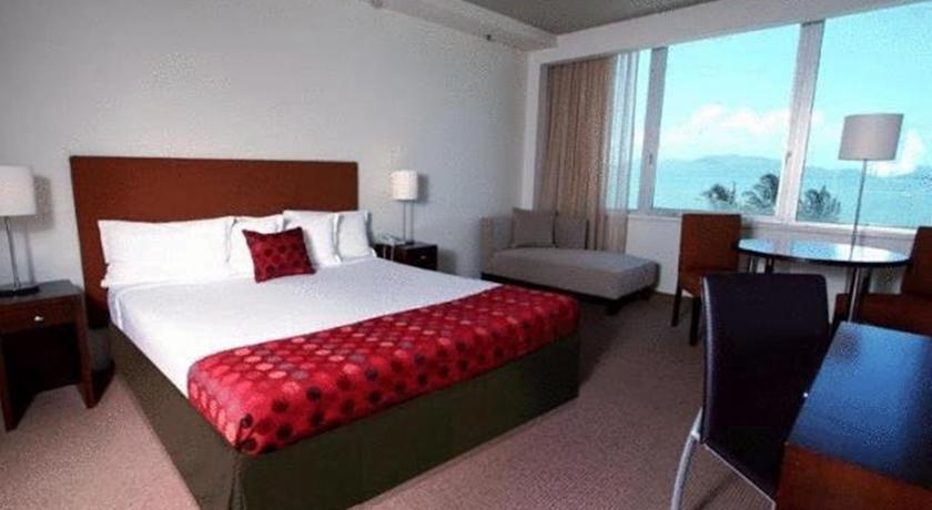 Отель Jupiters Townsville Hotel & Casino