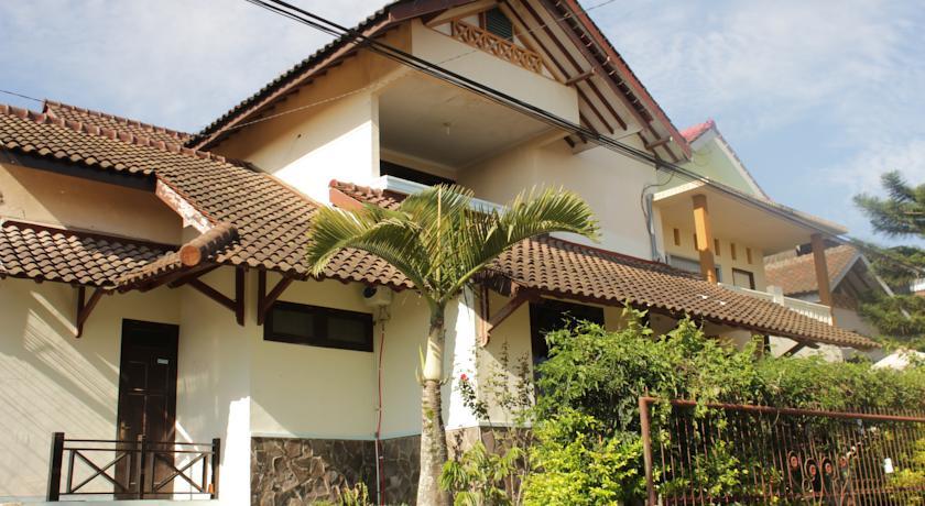 Отель Zam Zam Villa & Resto