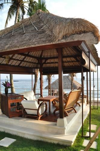 Отель Beachfront Villa Jukung