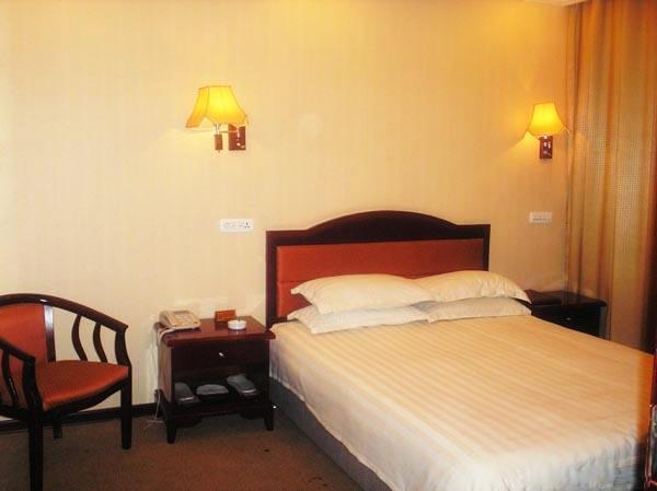 Shanghai Funing Hotel