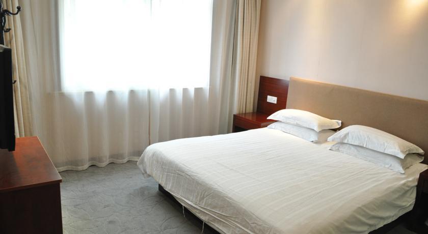Отель Ningbo CEO Business Hotel